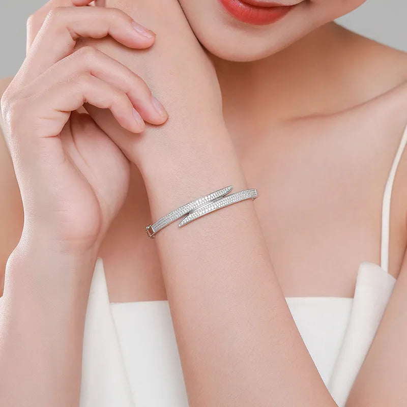 Bracelete com Zircônias em Ouro Branco